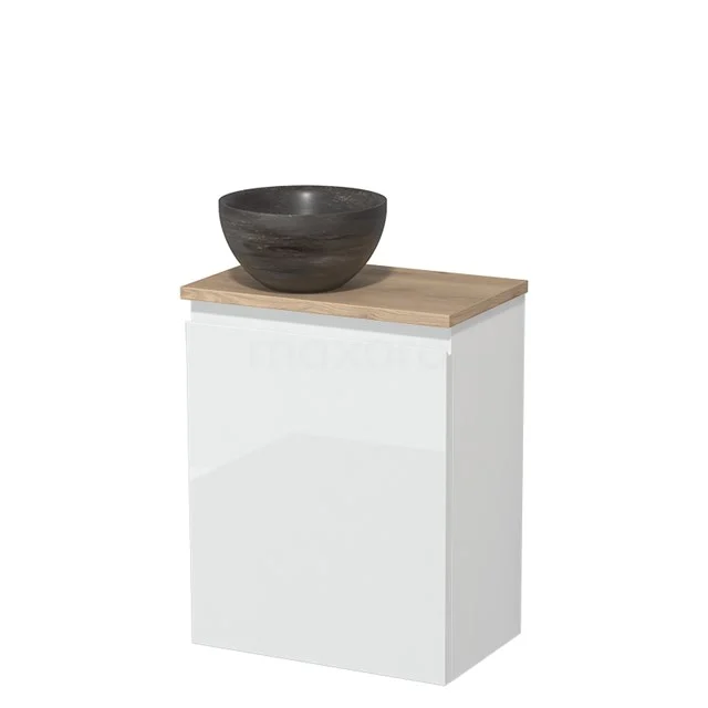 Wit badkamermeubel met houten blad en donkere waskom, modern design, ideaal voor stijlvolle badkamerinrichting.