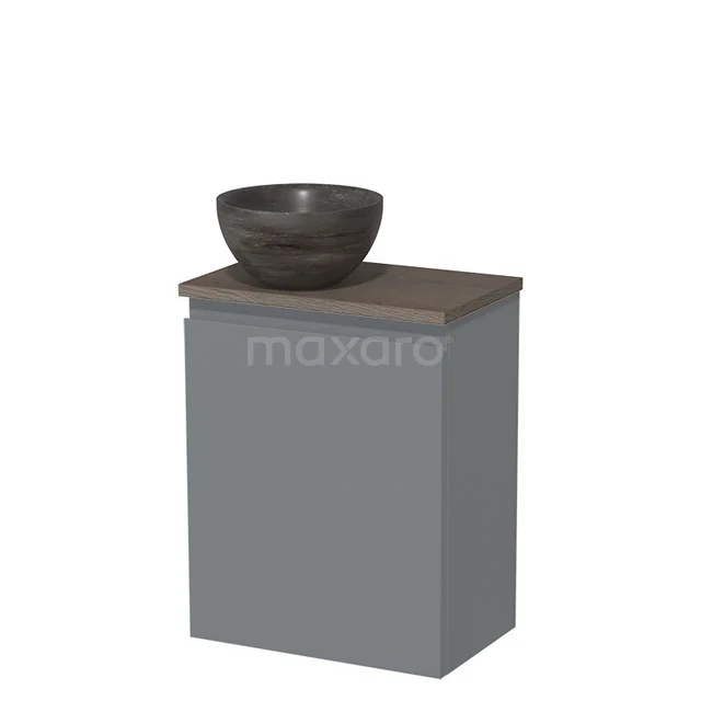 Grijs badkamermeubel met houtlook blad en zwarte waskom, compact design, ideaal voor kleine badkamers.