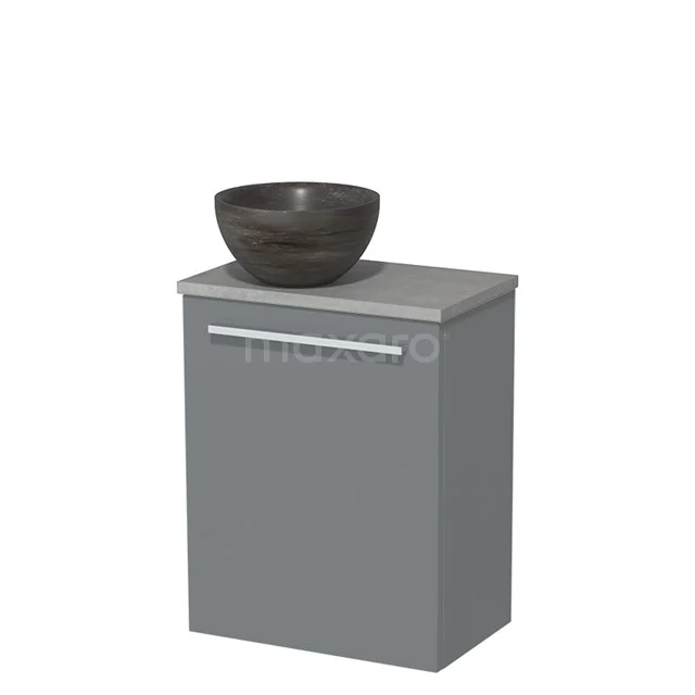 Grijze badkamerkast met steenlook waskom, strak design en metalen handgreep, perfect voor een moderne badkamer inrichting.