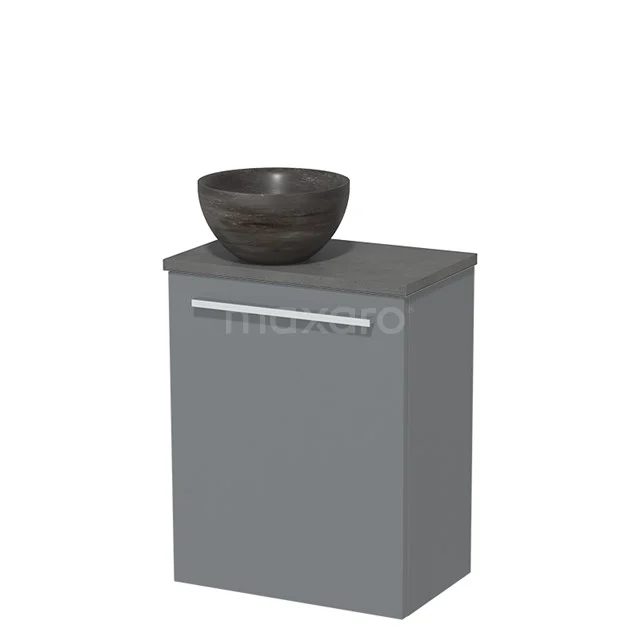 Grijs badkamermeubel met wastafelkom in donker keramiek, modern ontwerp en compacte vorm voor strakke badkamerindeling.