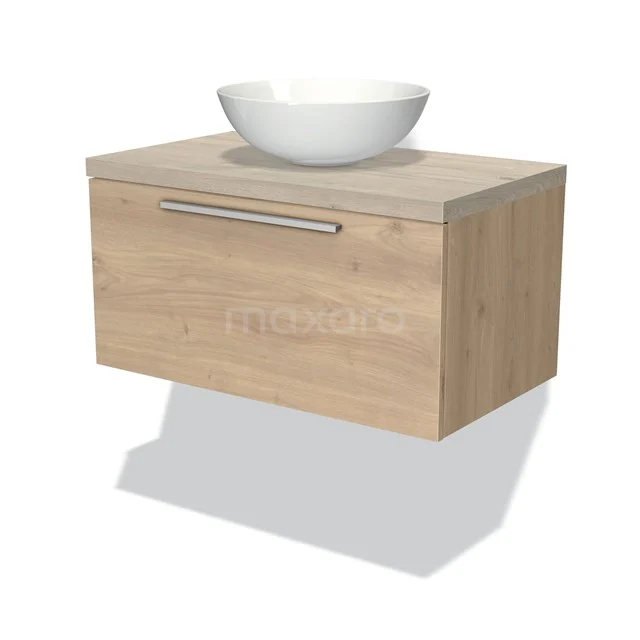 Holz-Badmöbel mit einem schwebenden Design, einschließlich weißem Aufsatzwaschbecken, ideal für einen modernen Badezimmerstil.