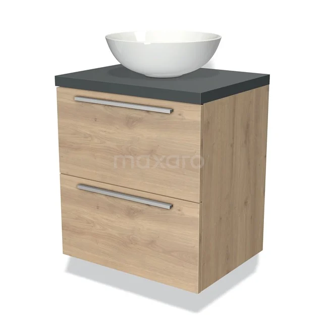 Houten badkamermeubel met een grijze bovenblad en witte opzetwaskom, voorzien van twee lades en strakke metalen handgrepen.