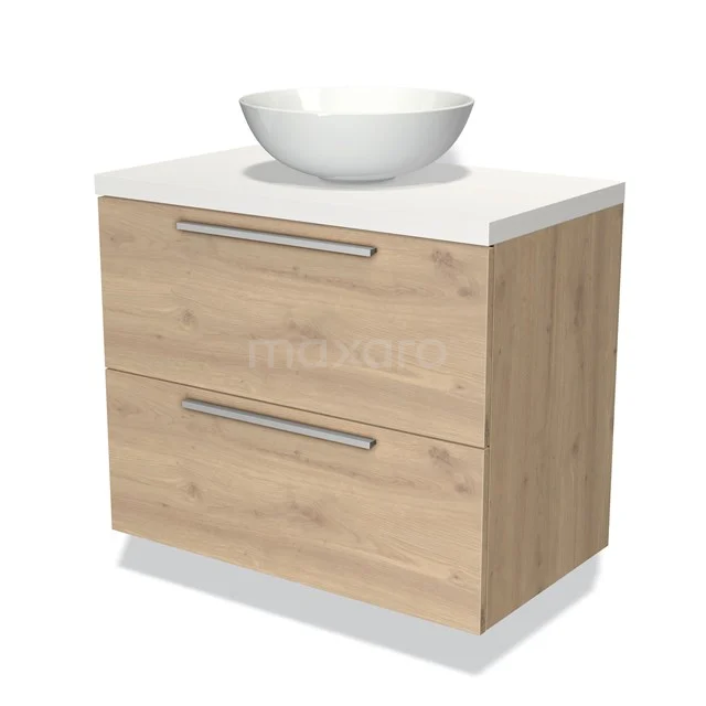 Hölzernes Badezimmermöbel mit weißem Aufsatzwaschbecken, zwei Schubladen und metallischen Haltegriffen; modernes Design, ideal für stilvolle Bäder.