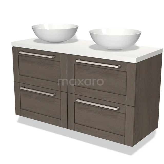 Houten badkamermeubel met dubbele waskommen, minimalistisch design, vier lades en een witte solid surface wastafel.