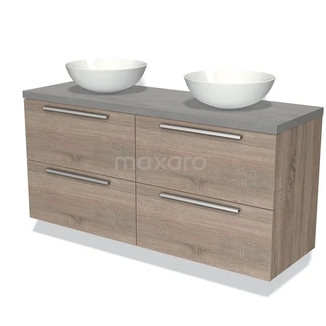 Houten badkamermeubel met dubbele waskom, grijs keramiekblad en moderne metalen handgrepen, stijlvol en functioneel ontwerp.