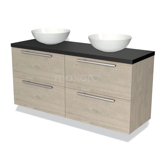 Houten badkamermeubel met dubbele waskommen, zwarte blad, vier lades en elegante metalen grepen.