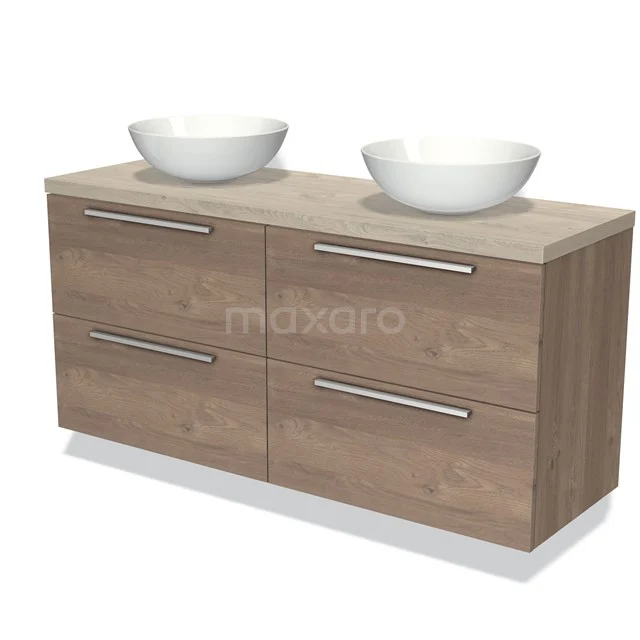 Houten badkamermeubel met dubbele waskom, vier lades en moderne zilveren handgrepen, ideaal voor een stijlvolle badkamer.