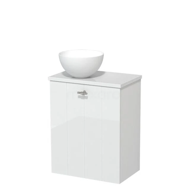 Weißes Badezimmermöbel mit glänzender Oberfläche, moderne Waschbecken-Schüssel und Ablagefach, ideal für ein kompaktes Badezimmer.