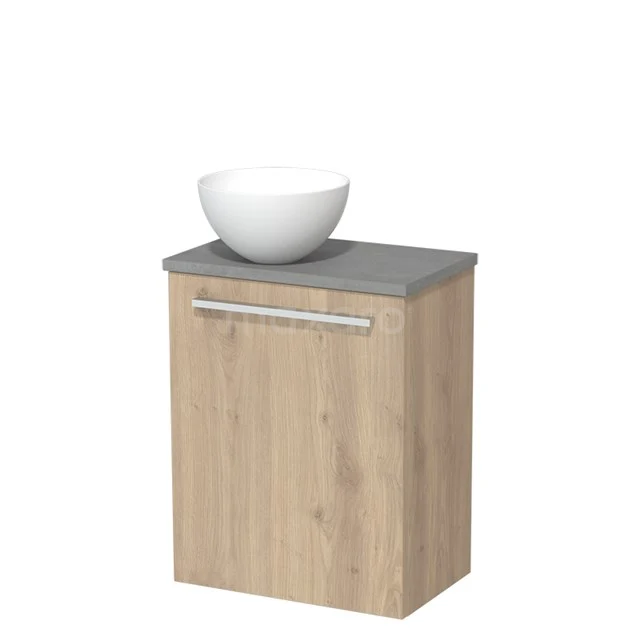 Houten badkamerkast met witte waskom en grijs blad, modern design, ideaal voor stijlvolle opbergruimte in de badkamer.