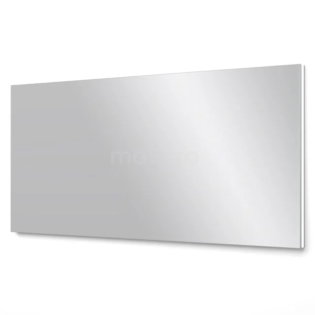 Rechteckige Badezimmer Spiegel mit klarem Design, hergestellt aus hochwertigem Glas, ideal für eine moderne Badezimmerumgebung.