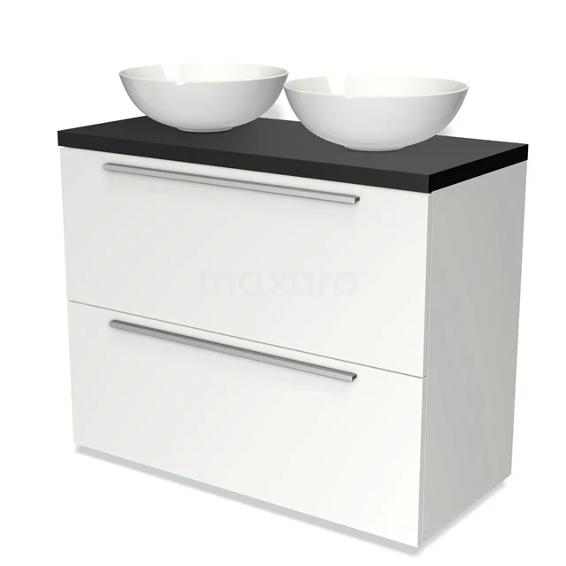 Weißes Badezimmermöbel mit schwarzer Platte, doppelten keramischen Aufsatzwaschbecken und modernen Edelstahl Haltegriffen, ideal für ein stilvolles Badezimmer.