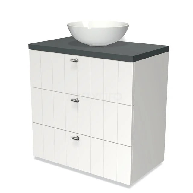 Weißes Badezimmermöbel mit Holzoptik, drei Schubladen und Aufsatzwaschbecken, schwarze Steinplatte obenauf, schlichtes und modernes Design.