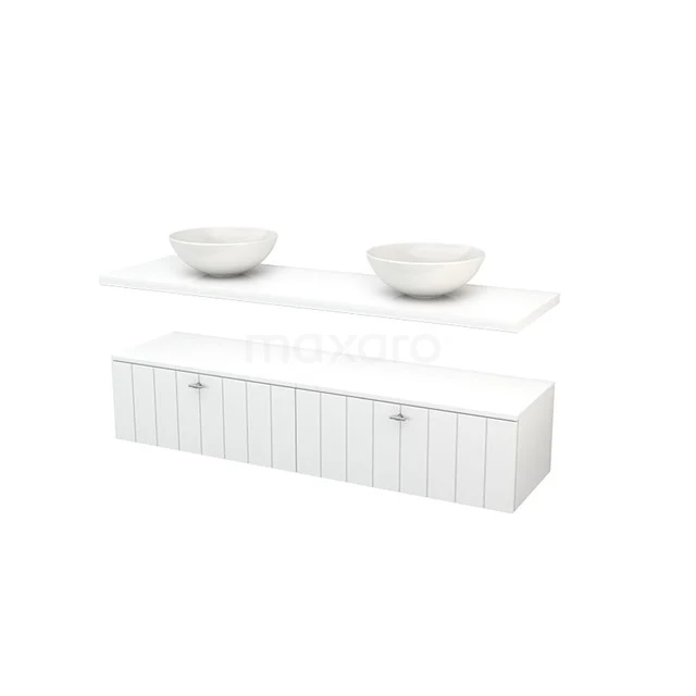 Weißes hängendes Badmöbel mit doppelten Aufsatzwaschbecken, Holzpaneelverkleidung und schickem Design für ein modernes Badezimmer.