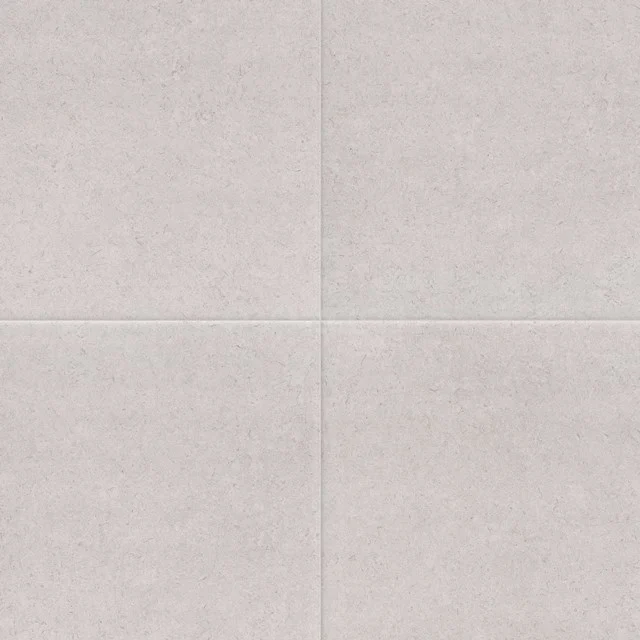 Lichte quadratische Badezimmerfliese aus Keramik, Grau mit weicher Textur, ideal für einen modernen und klaren Badezimmerstil.