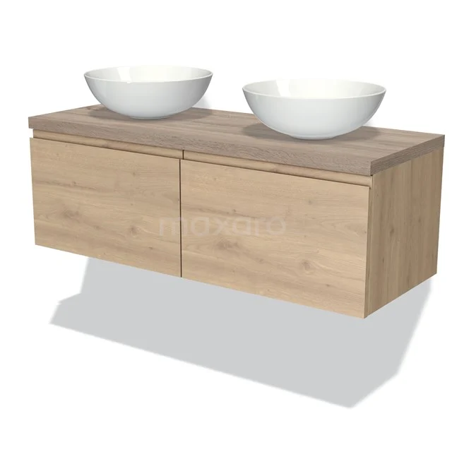 Holz-Badmöbel mit zwei weißen Aufsatzwaschbecken, schwebendes Design, aus Eiche gefertigt, ideal für einen modernen Badezimmerstil.