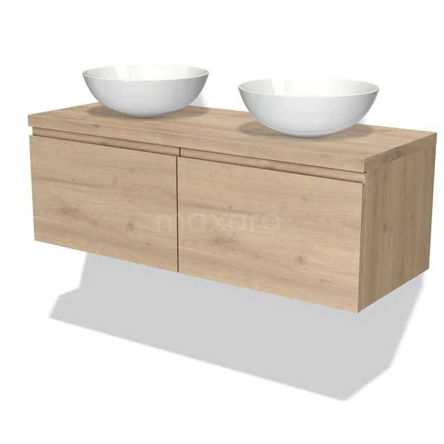 Holz Badezimmermöbel mit heller Eiche Oberflächenbehandlung, doppelte weiße Aufsatzwaschbecken und zwei Schubladen für Stauraum.