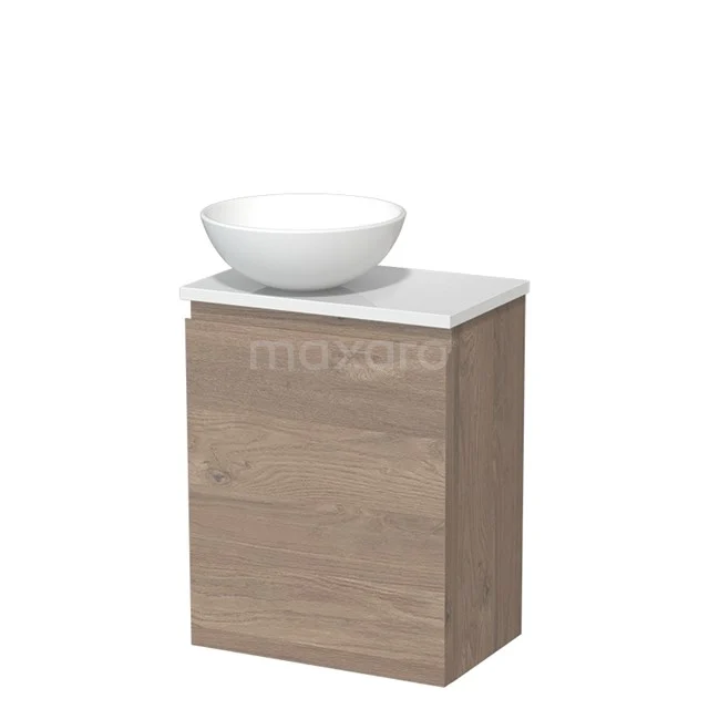 Houten badkamerkast met witte keramieken wastafelkom, compact design, ideaal voor moderne badkamers.