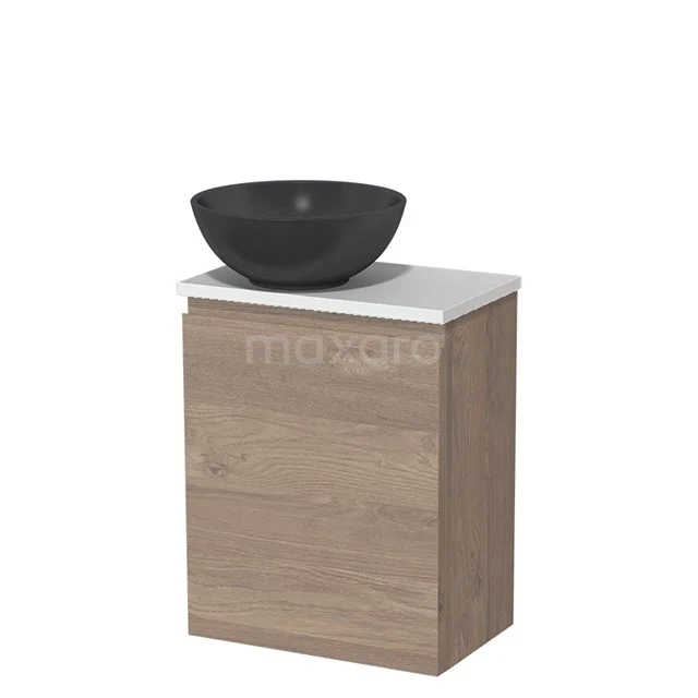 Houten badkamermeubel met waskom van zwart keramiek op wit blad, compact ontwerp, ideaal voor kleine badkamers.