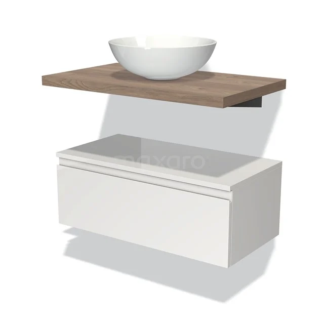 Weißes schwebendes Badmöbel mit Holzlook-Regal und rundem Aufsatzwaschbecken, elegantes Design für moderne Bäder.