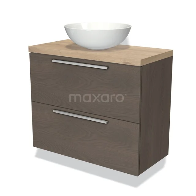 Bruin zwevend badkamermeubel met houtlook, witte ronde waskom en metalen grepen, modern design.