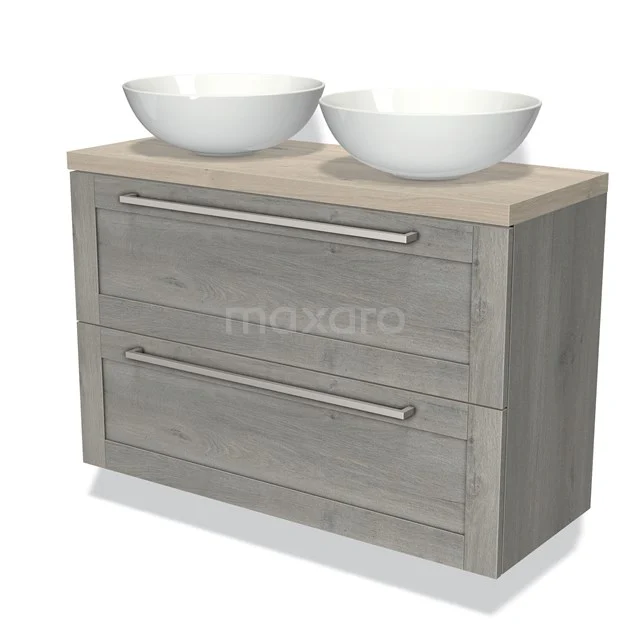 Grijze houten badkamermeubel met twee witte wastafelkommen en metalen handgrepen, modern design.