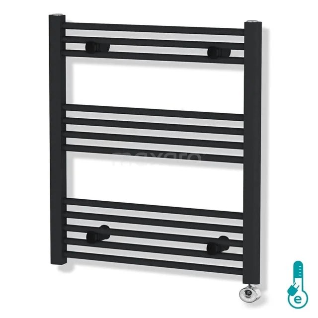 Schwarzer Design-Handtuchheizkörper mit horizontalen Lamellen, ideal für moderne Bäder, hergestellt aus langlebigem Stahl.