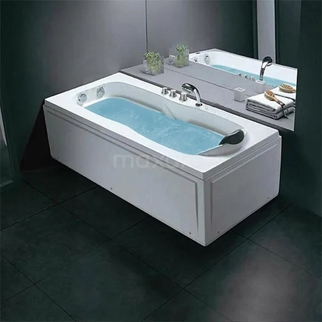 Rechteckige weiße Badewanne mit integrierter Kopfstütze, gefüllt mit Wasser, perfekt für eine moderne Badezimmerausstrahlung.