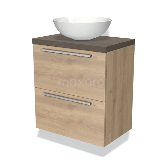 Handig eiken badkamermeubel met natuurhouten look, twee lades en een witte opbouwwaskom voor een moderne uitstraling.