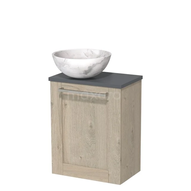 Houten badkamerkast met modern grijs blad en witte marmeren waskom, compact ontwerp voor stijlvol badkamermeubel.