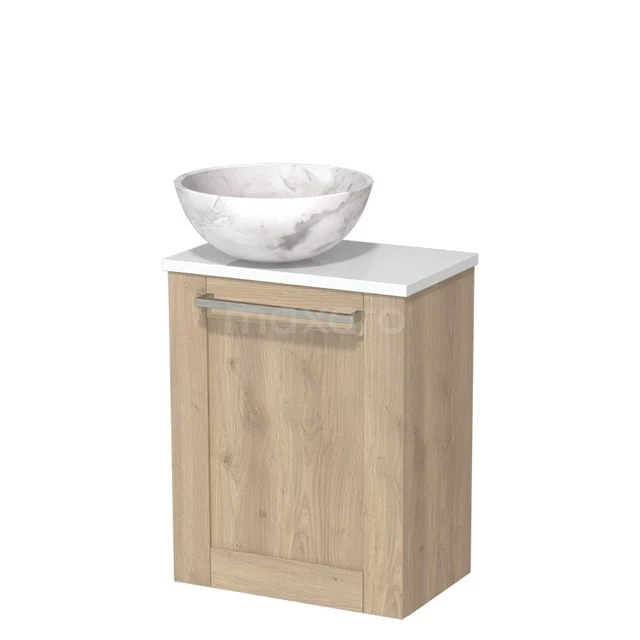Houten badkamermeubel met witte marmeren kom, compact design, ideaal voor kleine badkamers of modern Scandinavisch interieur.
