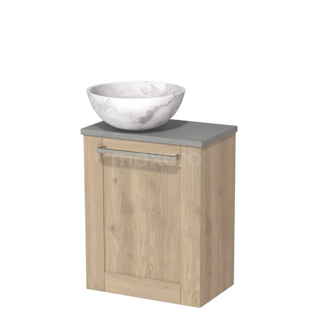 Compact houten badkamerkastje met grijs blad en marmeren waskom, ideaal voor stijlvolle badkameropslag.