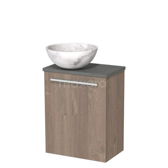 Houten badkamermeubel met grijs blad en marmeren waskom, modern design en compacte vorm ideaal voor kleine badkamers.