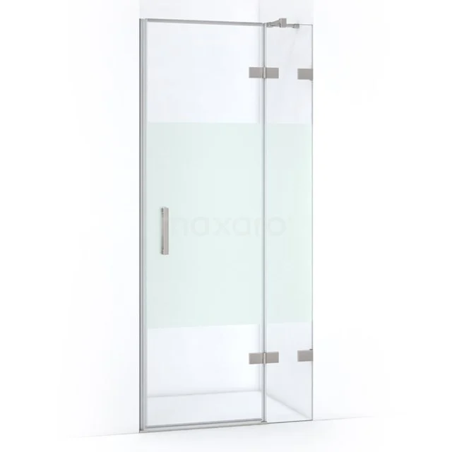 Glas Duschtür mit satiniertem Glasakzent, silberfarbene Scharniere und Haltegriff, ideal für einen modernen Badezimmerstil.