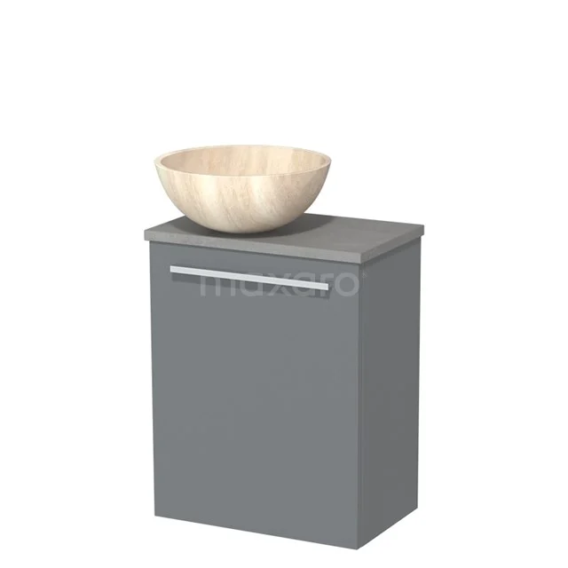 Grijs badkamermeubel met eikenhouten opzetwaskom, moderne uitstraling en opbergruimte, ideaal voor een stijlvolle badkamer.