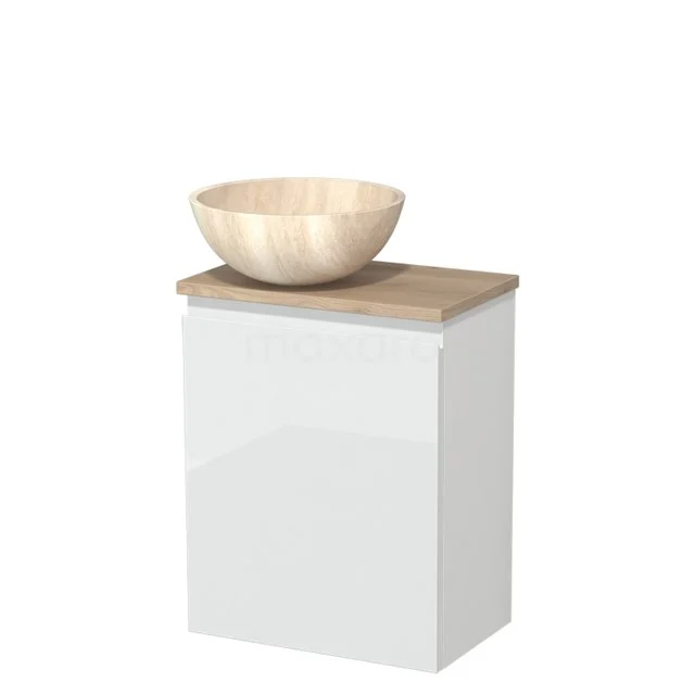 Wit badkamermeubel met eikenhouten blad en ronde waskom van natuursteen, strak design voor moderne badkamers.
