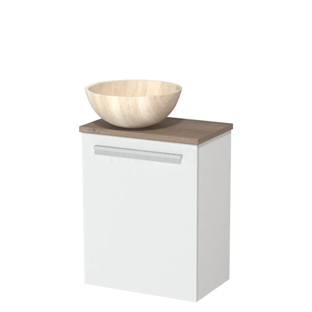 Witte badkamerkast met houten blad en beige opzetwastafel, ideaal voor een moderne badkamer.