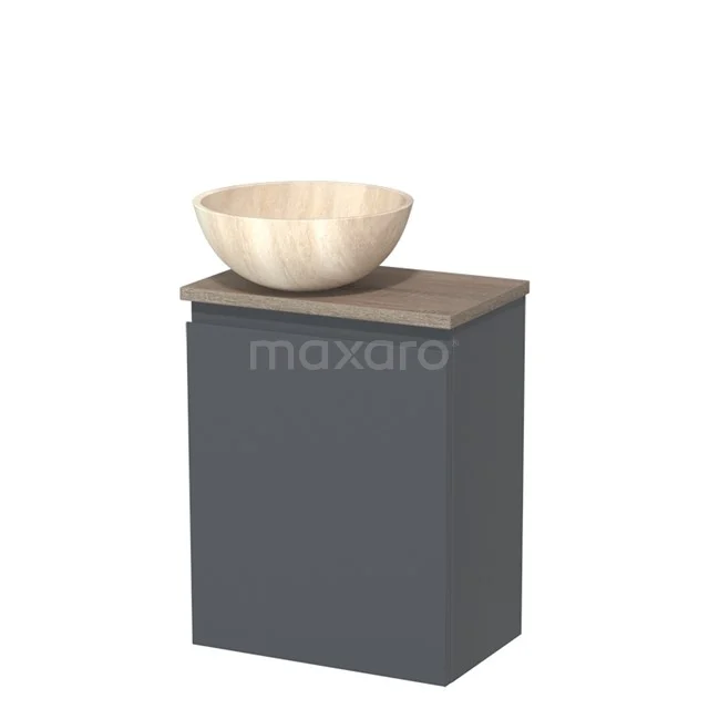 Grijze badkamerkast met houten wastafelblad en ronde natuurstenen waskom, ideaal voor een moderne badkamerstijl.