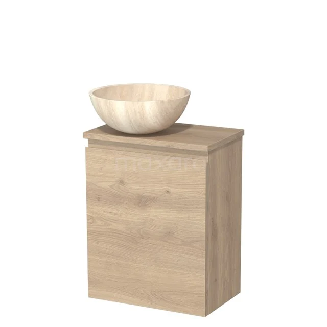 Eikenhouten badkamermeubel met opzetwastafel in natuurlijke houtkleur, ideaal voor een moderne badkamerinrichting.