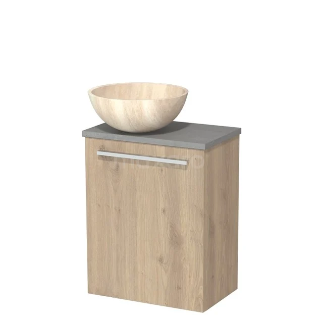 Houten badkamermeubel met grijs blad en ronde, houten waskom, ideaal voor een moderne en natuurlijke badkamerstijl.