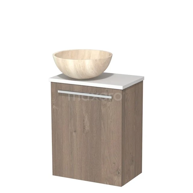 Eikenhouten badkamermeubel met wit blad en ronde waskom, modern design, ideaal voor compacte badkamers.