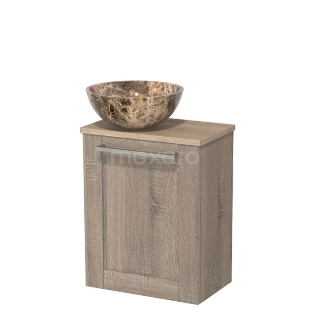 Houten badkamerkast met bruine waskom, compact design, ideaal voor stijlvolle opbergruimte in kleine badkamers.