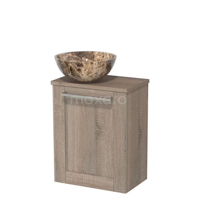 Houten badkamerkast met eiken look en metalen handgreep, gecombineerd met een unieke natuursteen waskom.
