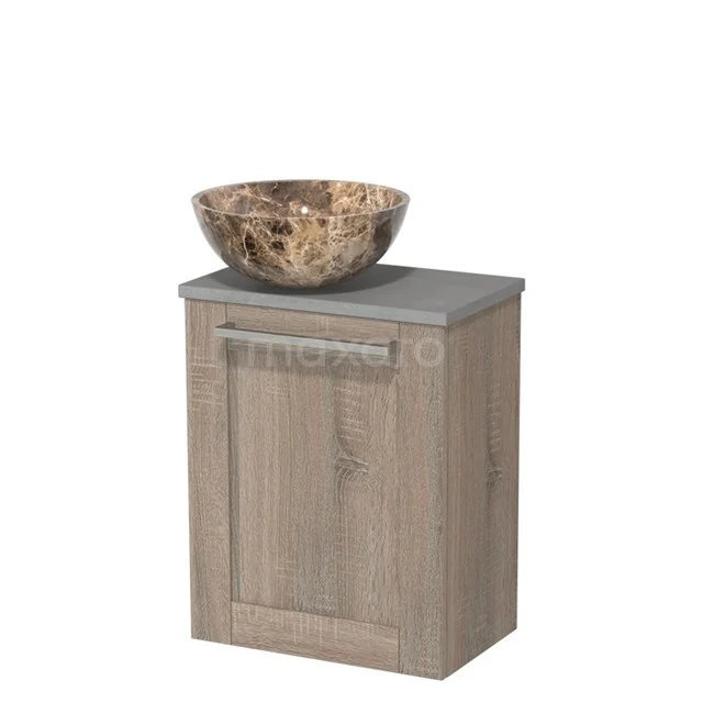 Houten badkamermeubel met grijze steenlook wastafelblad en natuurstenen waskom, perfect voor een moderne badkamerstijl.