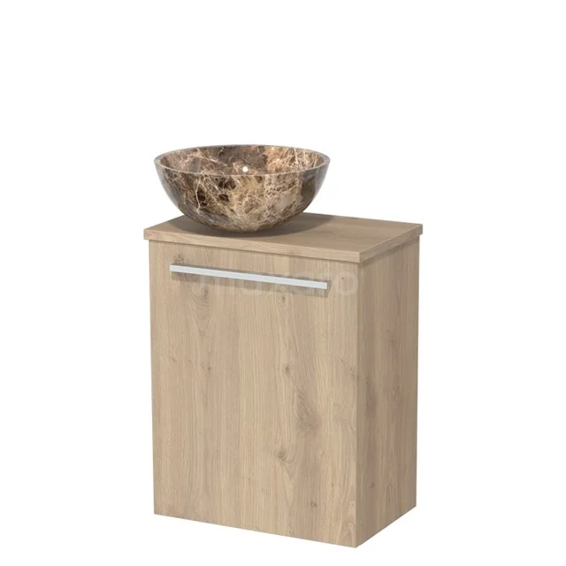 Houten badkamerkast met naturel houtlook, voorzien van steendruk wastafel. Perfect voor een stijlvolle badkamerinrichting.