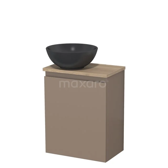 Bruine badkamermeubelset met natuurstenen wastafel, modern design en compacte opbergruimte voor een stijlvolle badkamer.