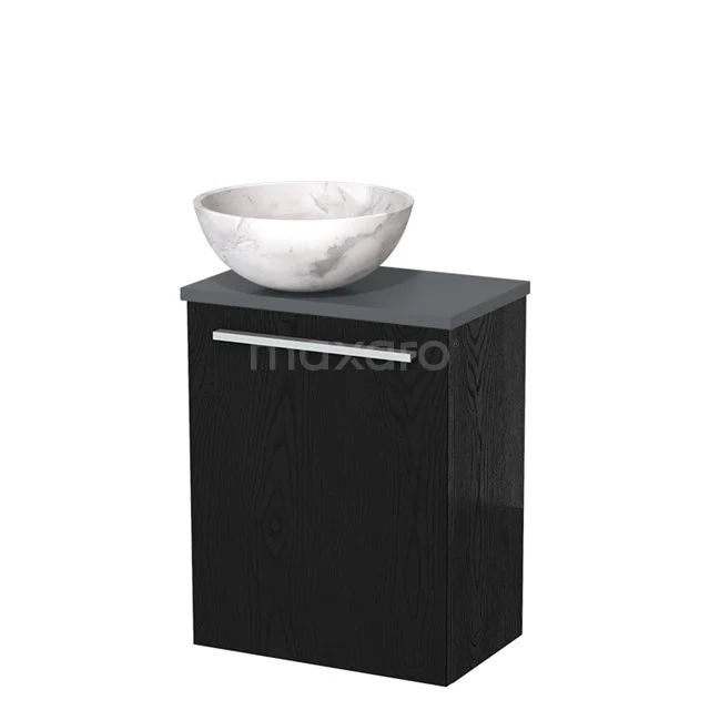 Zwarte badkamerkast met hoogglans afwerking en witte marmeren wastafel, modern design voor stijlvolle badkamerinrichting.