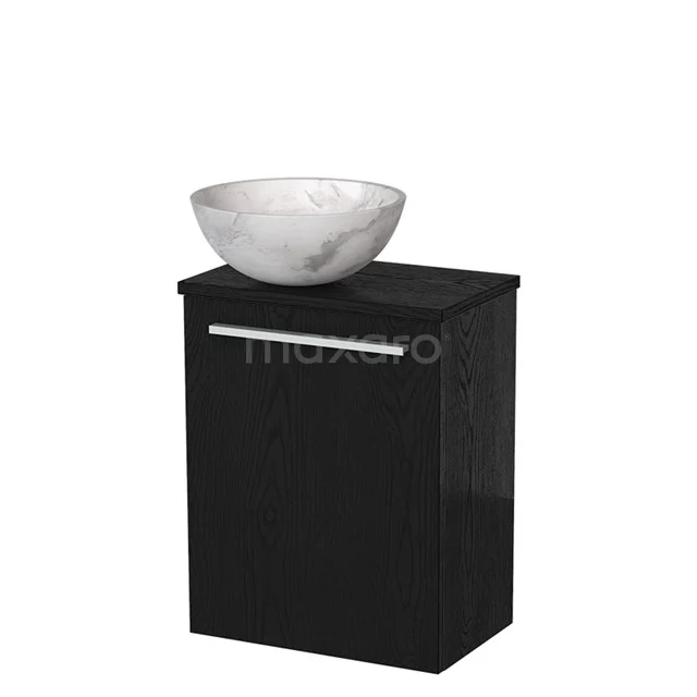 Zwart badkamermeubel met marmeren waskom, modern design en chromen handgreep, ideaal voor compacte badkamers.