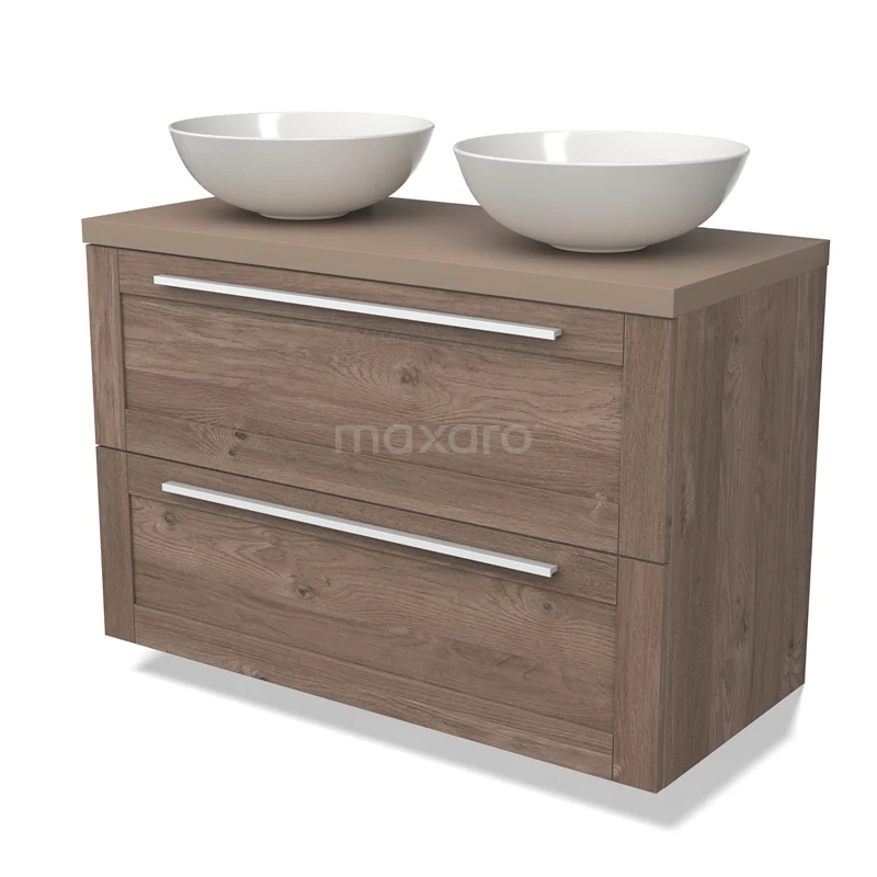 Houten badkamermeubel met twee witte keramische wastafels, moderne handgrepen en twee ruime lades voor praktische opbergruimte.