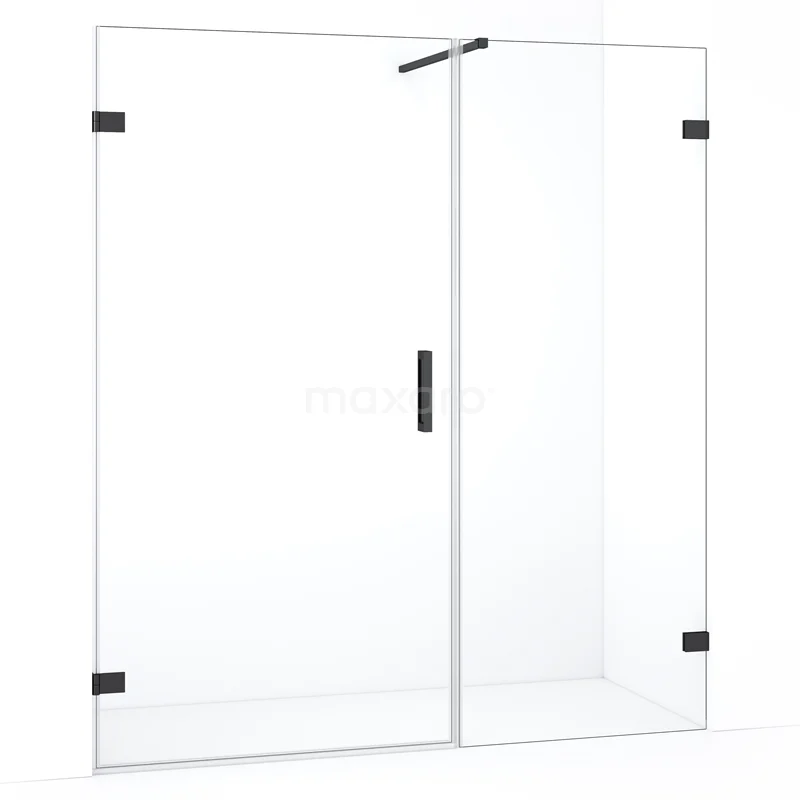 Douchewand met schuifdeur, helder glas, zwart frame en minimalistisch design, ideaal voor een moderne badkamer.