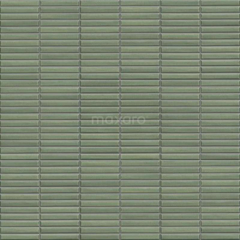 Groene glazen mozaïektegels, rechthoekig patroon, ideaal voor luxe badkamerwanden; stijlvolle en duurzame afwerking.